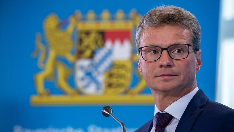 Kunstminister Bernd Sibler macht keine gute Figur. Kunstminister Bernd Sibler macht keine gute Figur.