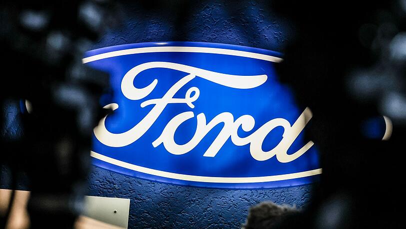 Das Ford-Logo im strahlenden Glanz - bleibt es auch in Zukunft wichtig in Köln?