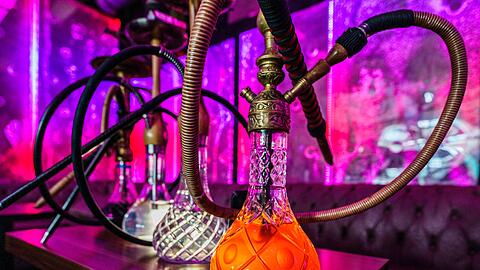 Shishas schmecken nach Apfel, Kirsche, Zimt, Minze oder zahlreichen anderen Aromen. (Archivbild)