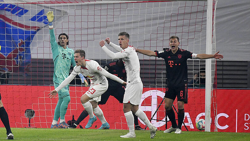 Echtes Foul oder nur leichter Zupfer? Joshua Kimmich. Echtes Foul oder nur leichter Zupfer? Joshua Kimmich.