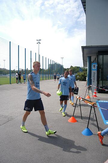 Die Bilder vom Freitagstraining der Löwen.