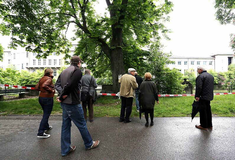 Fassungslosigkeit an der Isar &mdash;und der gefährliche Täter läuft noch frei herum.