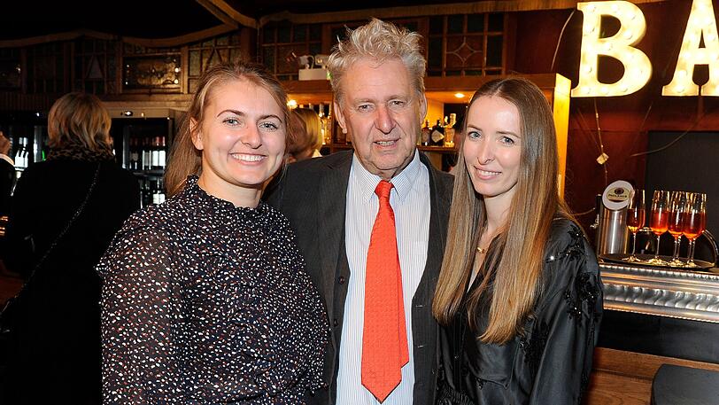 Clemens Zipse (teatro GmbH) mit den Töchtern Maike und Sophie