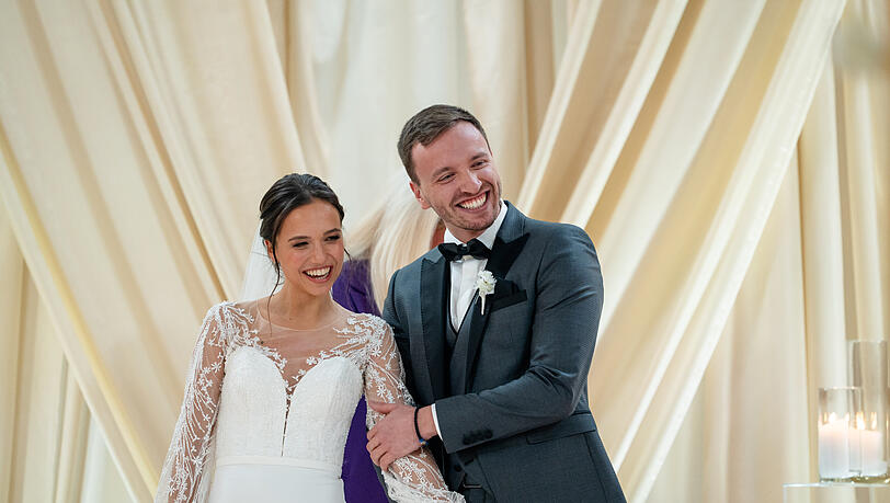Mit ihrem Auserwählten Ilias Pappas trat Alina Rothbauer im Rahmen der Show vor den Traualtar. Mit ihrem Auserwählten Ilias Pappas trat Alina Rothbauer im Rahmen der Show vor den Traualtar.