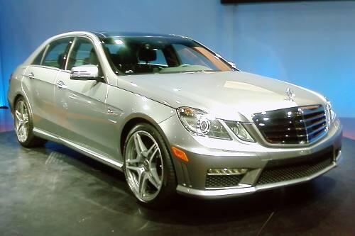 Gelungene Design-Mischung zwischen Kraft und Eleganz: der neue E 63 AMG.