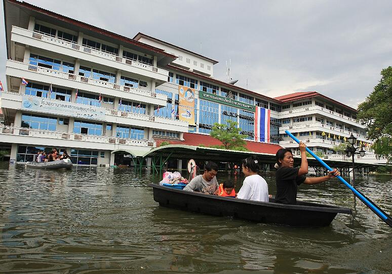 Überschwemmung in Thailand die Bilder