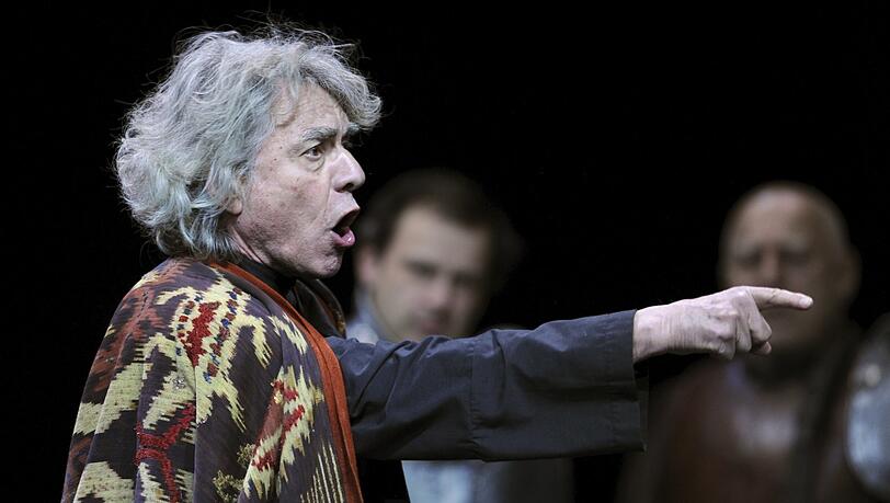 Dieter Dorn (hier als Kaiser in "Das Käthchen von Heilbronn" zum Abschluss seiner Intendanz am Residenztheater).