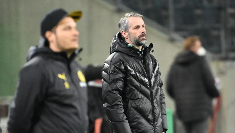 BVB-Coach Edin Terzic (vorne) behielt im Duell mit seinem zukünftigen Chef Marco Rose die Oberhand.