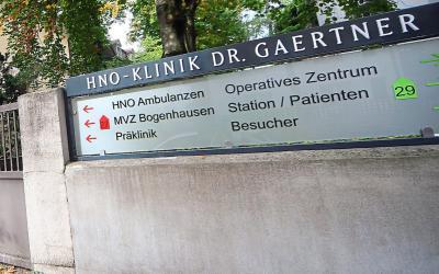 In dem Haus an der Possartstraße befindet sich eine HNO-Fachklinik.