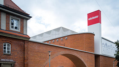 Erst vor Kurzem feierlich eröffnet: das neue Volkstheater, das auf dem alten Viehhofgelände liegt.