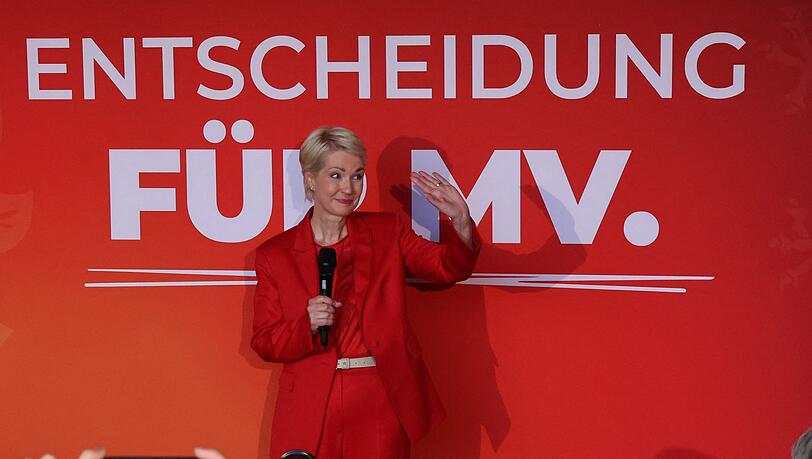Manuela Schwesig ist Zweitplatzierte, erhebt aber wie die AfD den Regierungsanspruch. Manuela Schwesig ist Zweitplatzierte, erhebt aber wie die AfD den Regierungsanspruch.