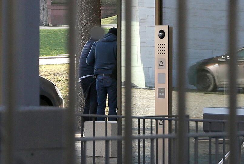 Im nordhrein-westfälischen Dinslaken wurde ein mutmaßlicher IS-Terrorist festgenommen