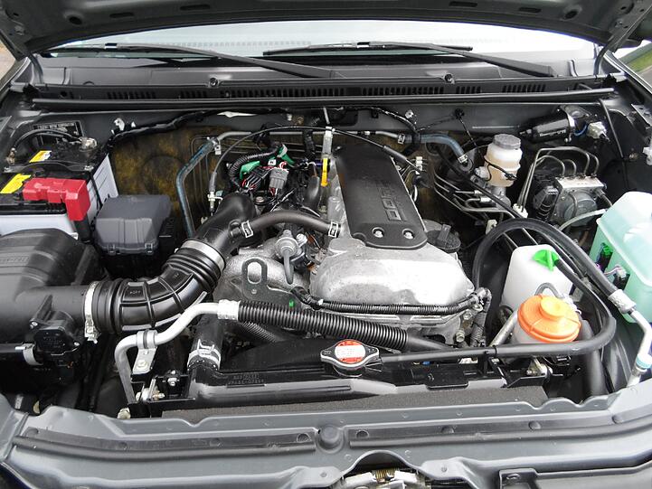 Ein alter Bekannter: Der 1,3-Liter-Vierzylinder des Suzuki Jimny liefert 84 PS aus vier Zylindern.
