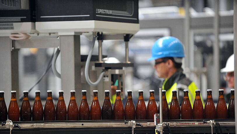 Wo Bier gebraut wird, da riecht’s auch mal – das ist leider auch in der hochmodernen neuen Paulaner-Brauerei in Langwied nicht zu vermeiden. Wo Bier gebraut wird, da riecht’s auch mal – das ist leider auch in der hochmodernen neuen Paulaner-Brauerei in Langwied nicht zu vermeiden.