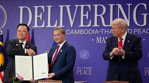 Das Abkommen wurde im Rahmen des Asean-Gipfels in Malaysia unterzeichnet. Das Abkommen wurde im Rahmen des Asean-Gipfels in Malaysia unterzeichnet.