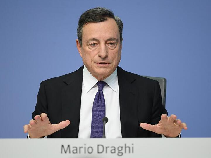 EZB-Präsident Mario Draghi hatte wiederholt bekräftigt, dass die Zinsen bis "mindestens über den Sommer 2019" auf dem aktuellen Niveau bleiben werden.