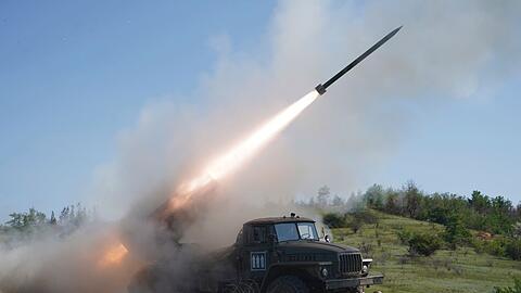An der Front steht die Ukraine weiter stark unter Druck