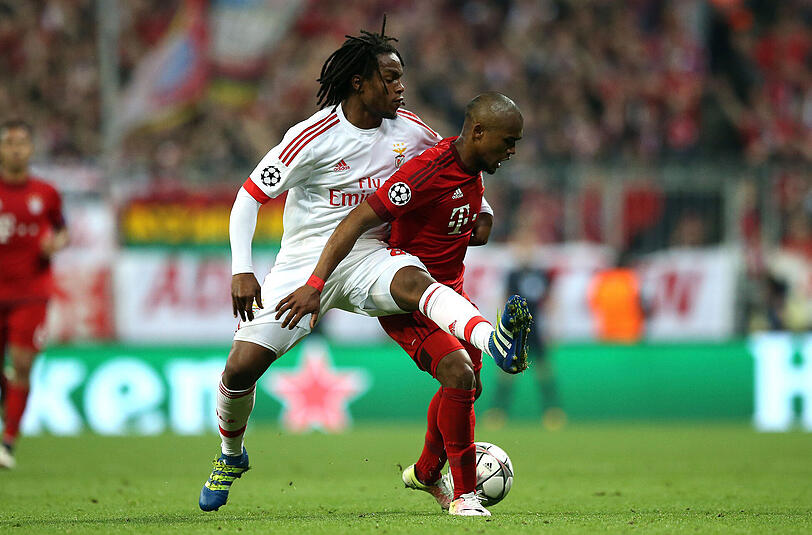 Douglas Costa: Note 4. Der Brasilianer übernahm die rechte Außenbahn. Tauchte auch häufig in der Mitte oder mal links auf. Dort kam er in der Hinrunde mehr zur Geltung.