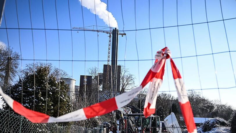 Der Brandanschlag auf die Stromversorgung in Berlin mitten im Winter hat gezeigt, welche Auswirkungen Angriffe auf die Infrastruktur haben k&ouml;nnen. (Symbolbild)