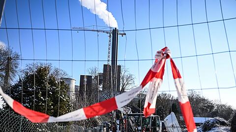 Der Brandanschlag auf die Stromversorgung in Berlin mitten im Winter hat gezeigt, welche Auswirkungen Angriffe auf die Infrastruktur haben k&ouml;nnen. (Symbolbild)
