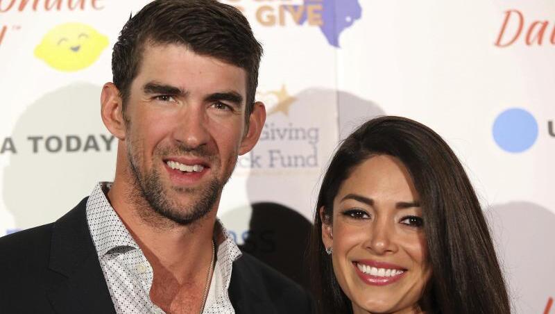 Der frühere US-Schwimmer Michael Phelps und seine Frau Nicole Johnson sind Eltern von drei Söhnen. Der frühere US-Schwimmer Michael Phelps und seine Frau Nicole Johnson sind Eltern von drei Söhnen.