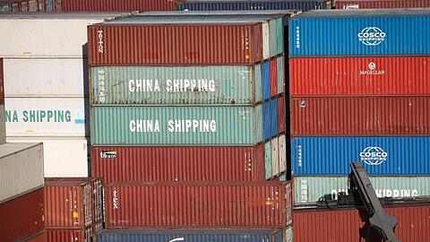 Export-Container im Hamburg Hafen. Volkswirten zufolge könnte die deutsche Industrie unter Lieferengpässen in Folge des Coronavirus aus China noch mehr leiden.