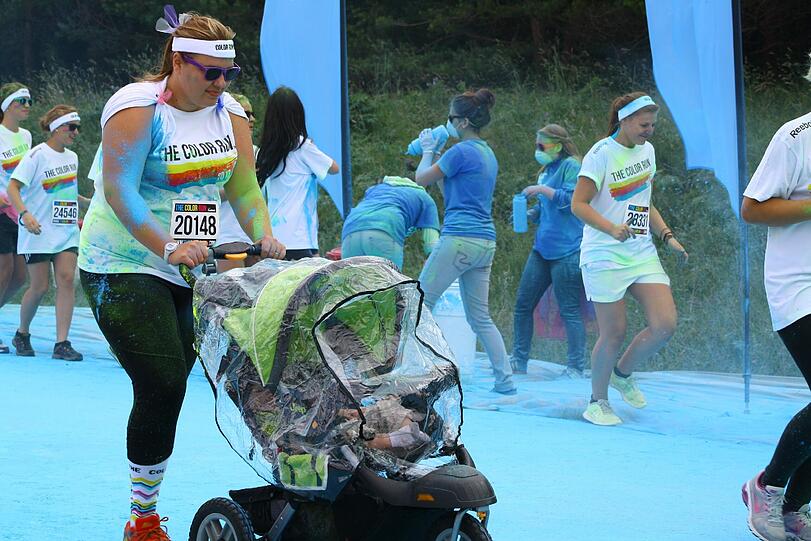 Bunter geht's nicht: Der Color Run in Riem. Die Bilder.