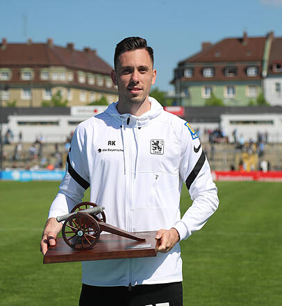 In der vergangenen Saison sicherte sich Marcel Bär noch die Torschützenkanone der Dritten Liga. In der aktuellen Spielzeit steht der Löwe bei gerade einmal fünf Toren (Platz 51). In der vergangenen Saison sicherte sich Marcel Bär noch die Torschützenkanone der Dritten Liga. In der aktuellen Spielzeit steht der Löwe bei gerade einmal fünf Toren (Platz 51).
