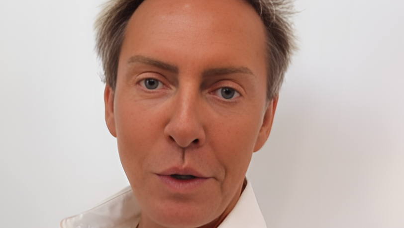 André Schulz ist ein bekannter Münchner Starfriseur. Beim Gassigehen mit seinen Hunden kommt es immer wieder zu Problemen.