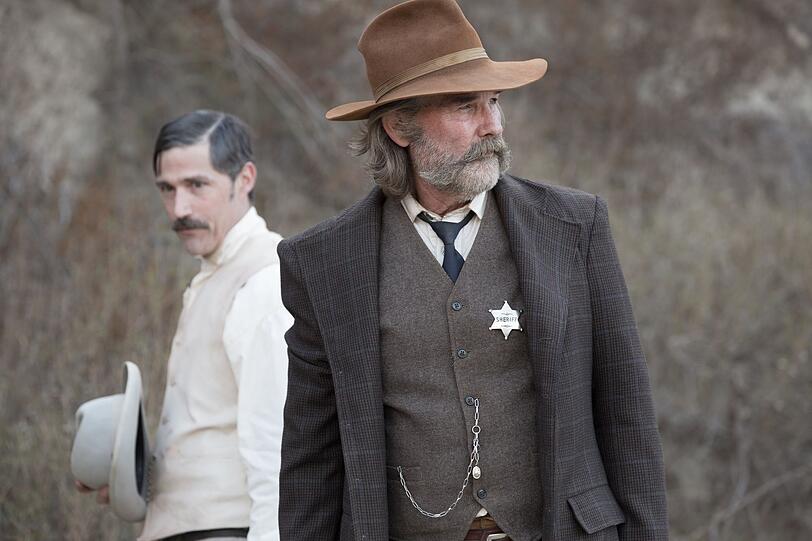 Für den Western "Bone Tomahawk" (2015) stand Matthew Fox (links) mit Kurt Russell vor der Kamera. Für den Western "Bone Tomahawk" (2015) stand Matthew Fox (links) mit Kurt Russell vor der Kamera.