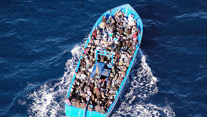 Nahezu täglich versuchen Flüchtlinge, mit Booten an die Küste Griechenlands zu gelangen. (Symbolfoto) Nahezu täglich versuchen Flüchtlinge, mit Booten an die Küste Griechenlands zu gelangen. (Symbolfoto)