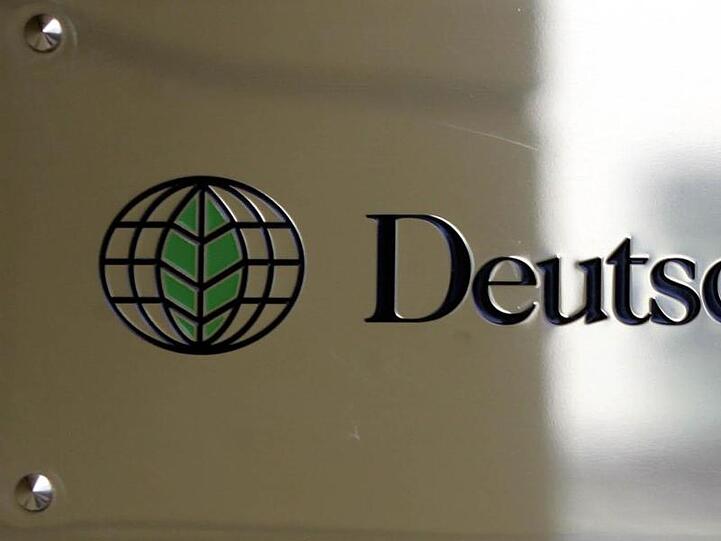 Das Schild der Deutschen Umwelthilfe (DUH) an der Berliner Niederlassung.