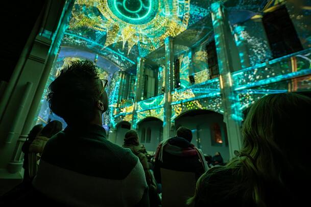 Beim Erleben von &bdquo;Infinity&ldquo;.