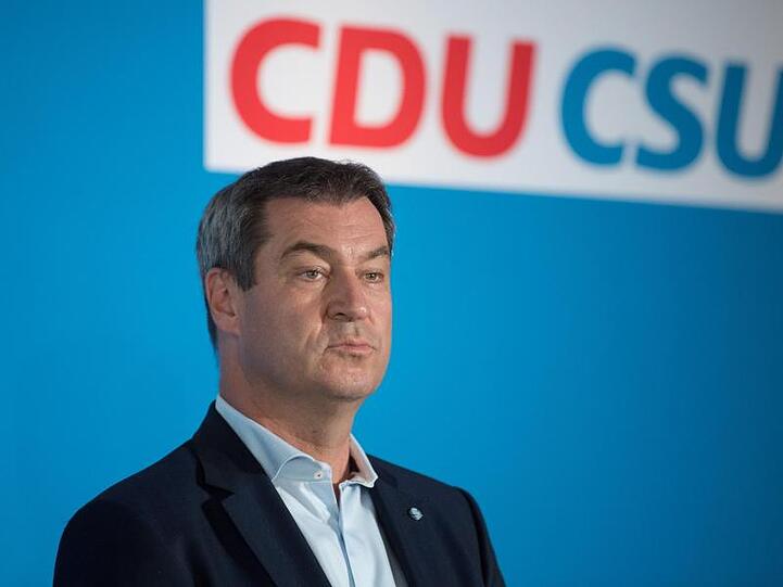 Markus Söder (CSU) nimmt an einer Pressekonferenz teil. Foto: Sebastian Kahnert/Archivbild