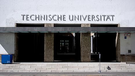 Die Technische Universit&auml;t M&uuml;nchen will mit der Universit&auml;t der Bundeswehr und Partnern aus der R&uuml;stungsindustrie ihre Aktivit&auml;ten bei der Forschung in den Bereichen Sicherheit und Verteidigung intensivieren. (Archivbild)