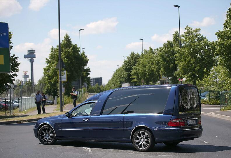Am Mittwoch kam der Leichenwagen-Konvoi in Haltern am See an.