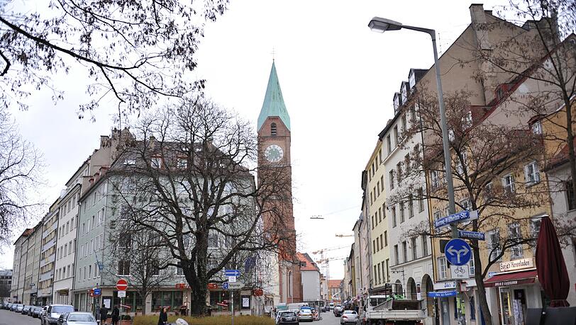 "Hier geht es gemächlicher zu als in der Sendlinger Straße": ein Blick in die Kreuzstraße.