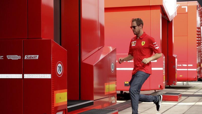 Auf dem Sprung in Silverstone: Sebastian Vettel. Auf dem Sprung in Silverstone: Sebastian Vettel.