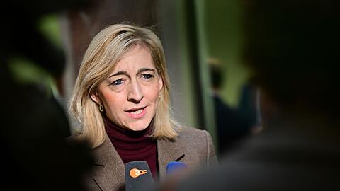 Bundesgesundheitsministerin Warken bekam ihr Sparpaket f&uuml;r die Kliniken doch noch durch