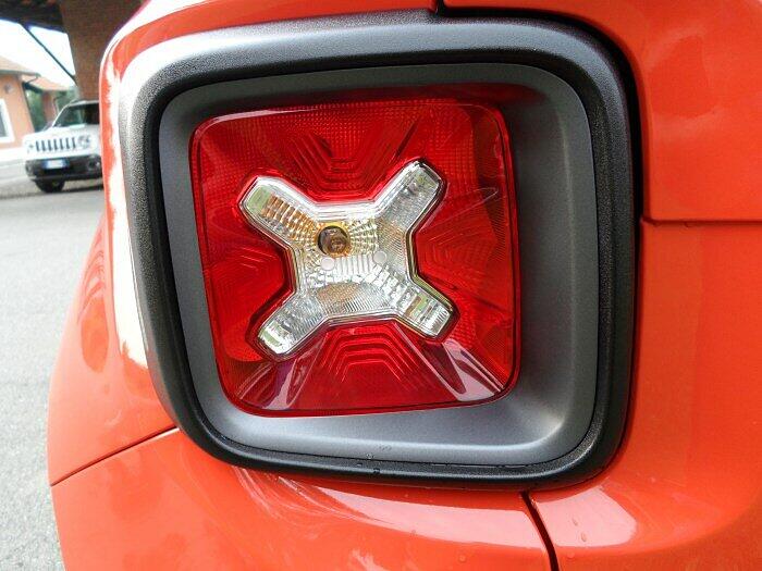 Das neue Kompakt-SUV namens Renegade ist ein echter Jeep - auch wenn er in Italien gebaut wird.