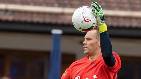 Torwart Manuel Neuer will mit dem FC Bayern wieder Meister werden.