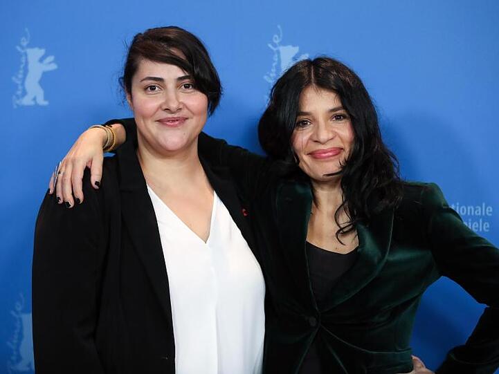 Schauspielerin Zorica Nusheva (l), und Regisseurin Teona Strugar Mitevska, beim Photocall ihres Films "God exists, Her Name is Petrunya".