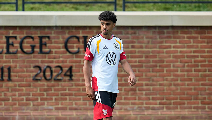Nathaniel Brown steht vor einem Wechsel zum FC Bayern. Nathaniel Brown steht vor einem Wechsel zum FC Bayern.