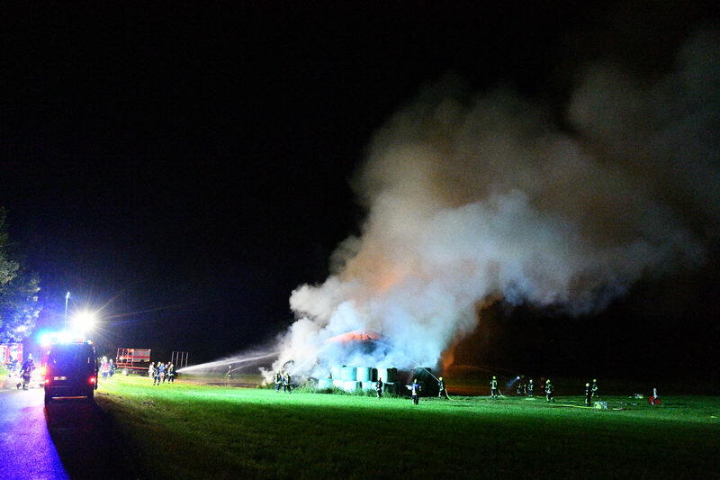 Bei dem Scheunenbrand in Grabenstätt wurde zum Glück niemand verletzt.