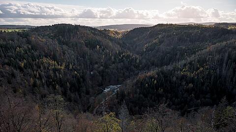 Blick in das H&ouml;llental, &uuml;ber das die H&ouml;llentalbr&uuml;cke gebaut werden soll.