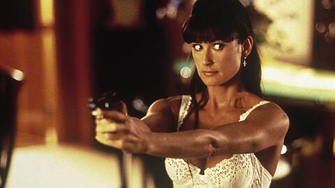 Demi Moore als Erin Grant in "Striptease" (1996).
