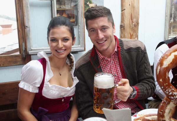 Robert Lewandowski und Ehefrau Anna Anna Stachurska.