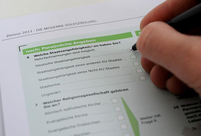 Die Fragen auf dem Zensus-Bogen sind schnell abgearbeitet. Zwei davon muss man nicht beantworten.