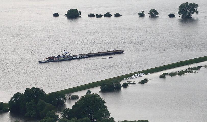 Das sind die Bilder von der spektakulären Rettungsaktion in Sachsen-Anhalt.