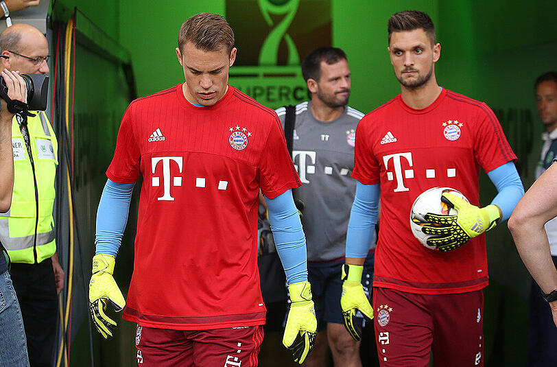 Die unbestrittene Nummer eins, Manuel Neuer, mit der unbestrittenen Nummer zwei, Sven Ulreich.